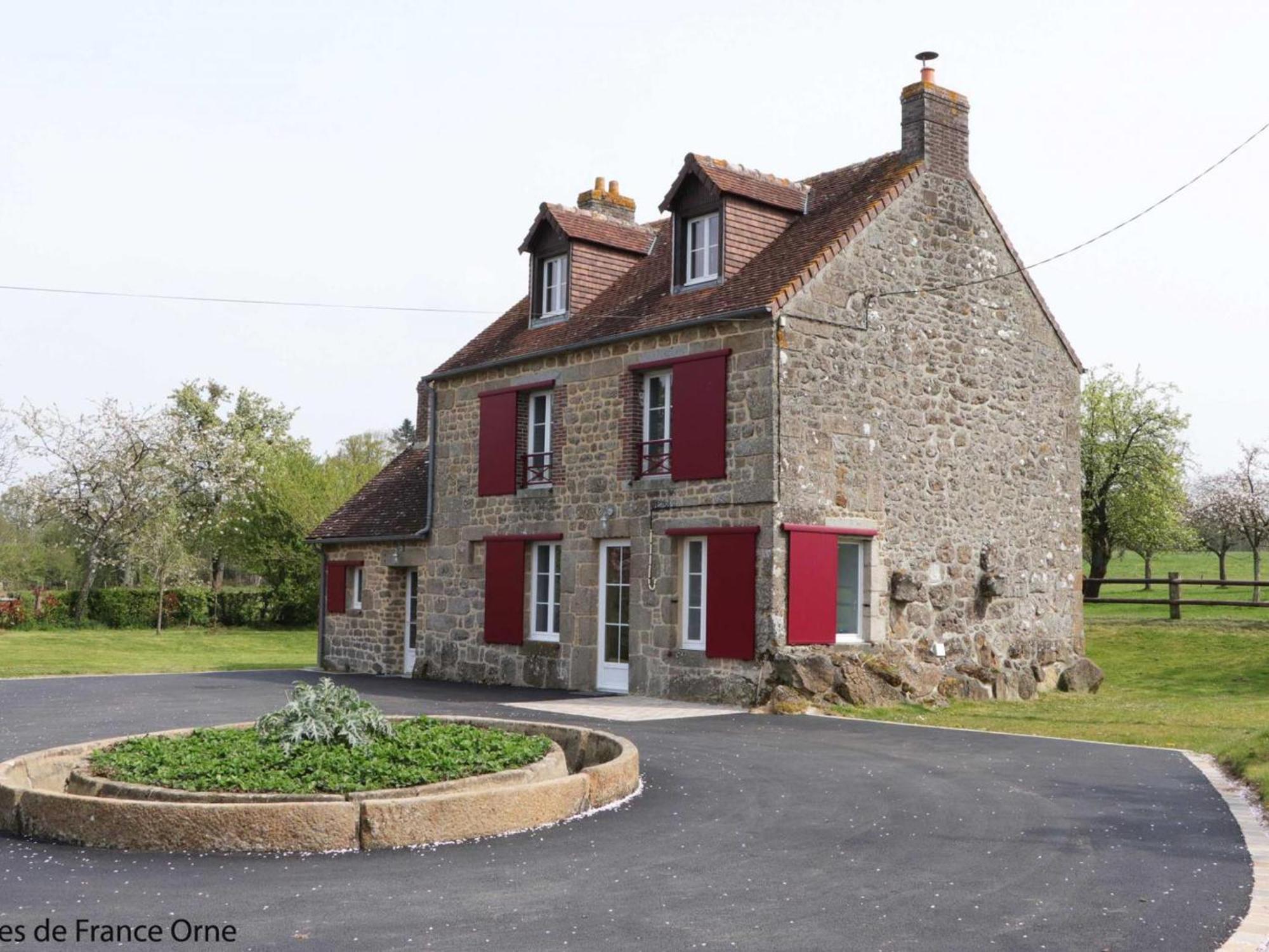 Maison Normande Renovee Avec Grand Jardin, Ideale Pour Famille, Proche Lac Et Randonnees - Fr-1-497-143 Menil-Gondouin Esterno foto